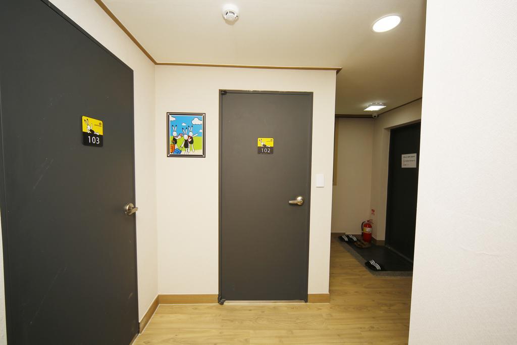 24 Guesthouse Kyunghee University Сеул Екстериор снимка